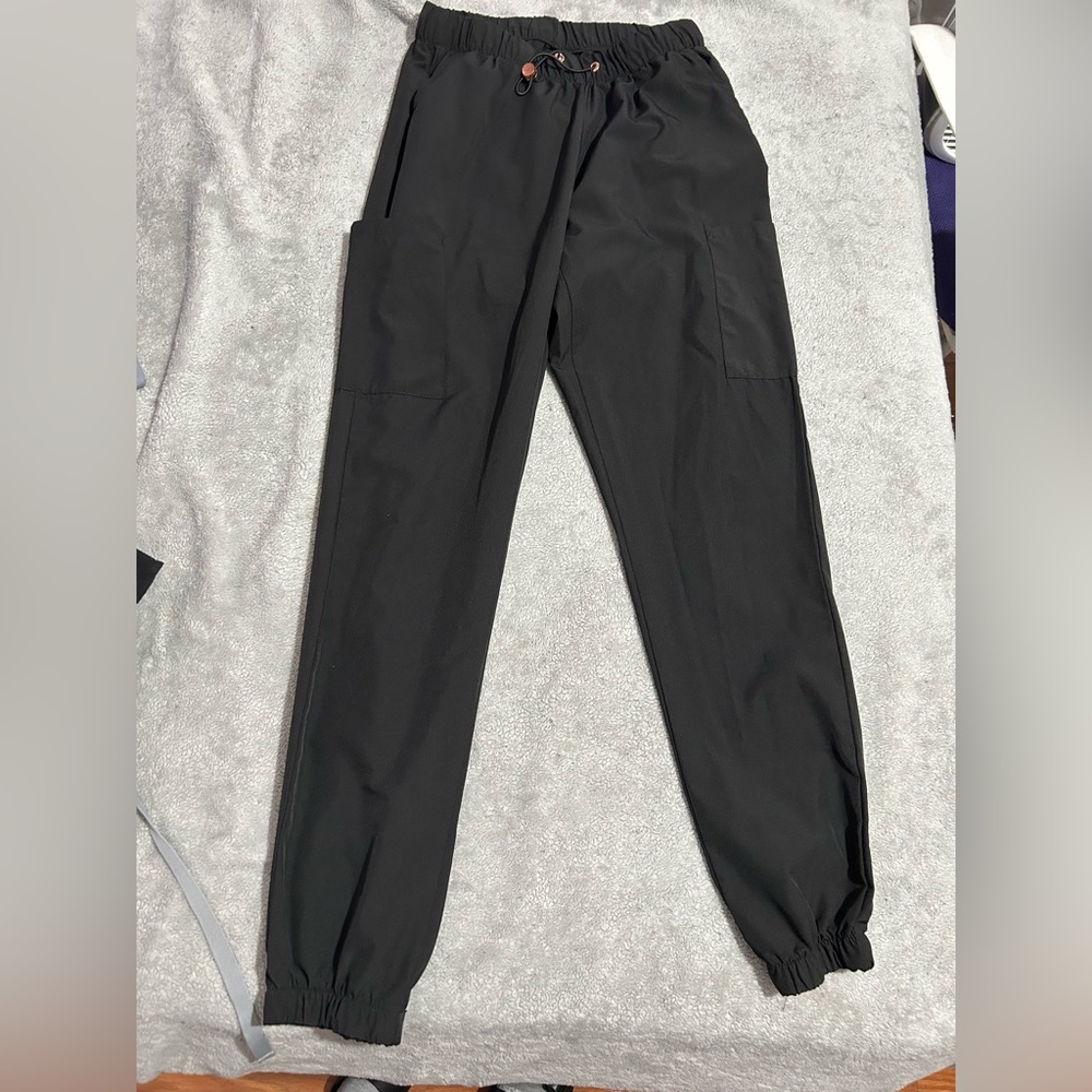 Black scrub jogger pants